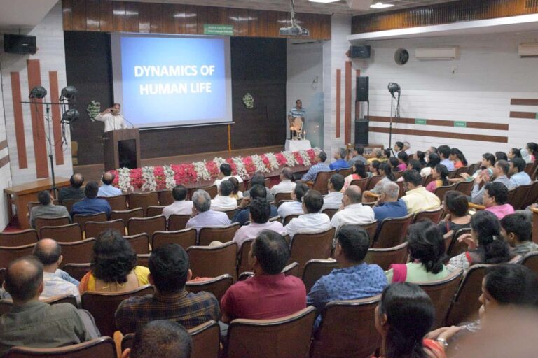 Swami Prayagraj Hule IAS IPS IT Customs talk at Nagpur (1)